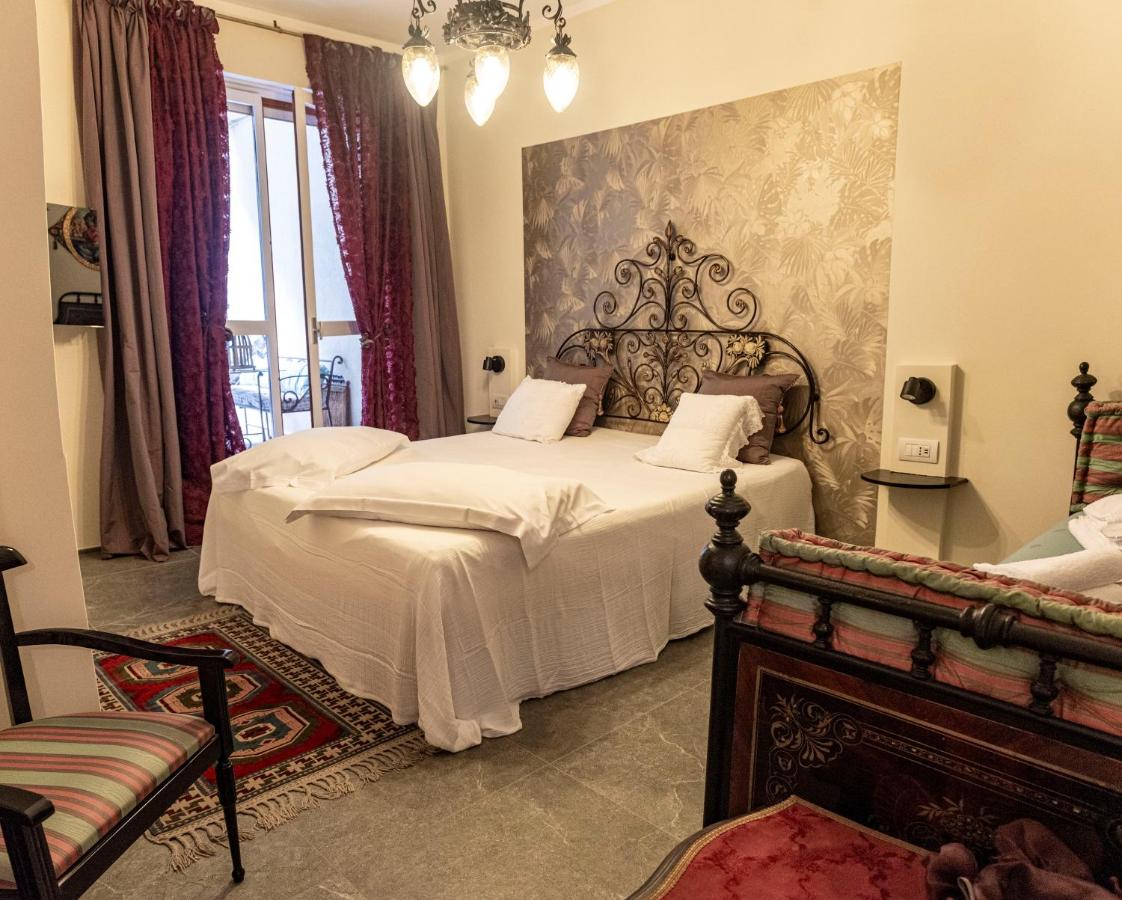 Deluxe Kamer (2 Volwassenen + 1 Kind)