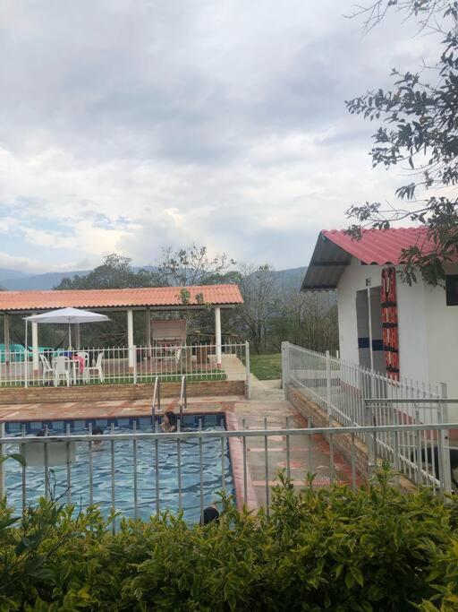 Finca Turística El Porvenir - Ferienwohnung Cáqueza
