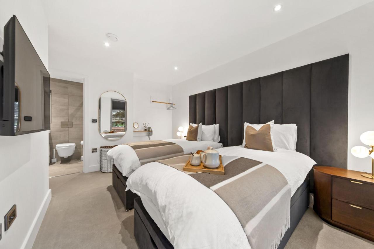 Two-Bedroom Apartment with Balcony