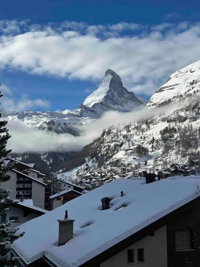 Appartment St Martin Zermatt - B&B