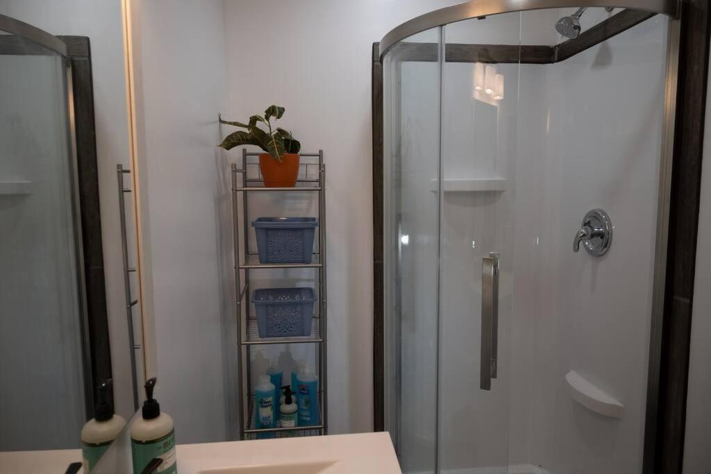 Cheerful 1 Bedroom Home with Mountain View - B&B Mars Hill