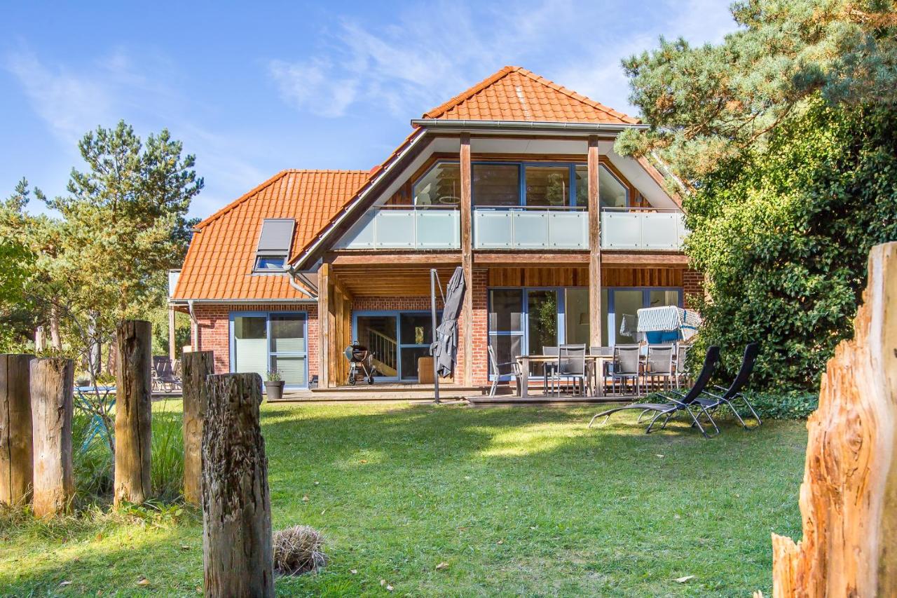 Strandhaus Hühnergott - Ferienwohnung Neuhaus