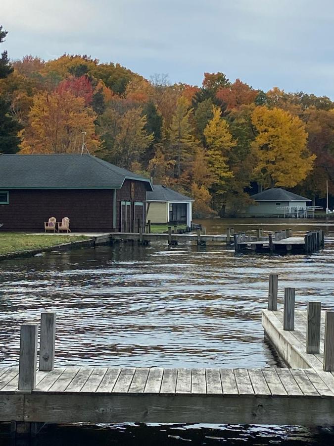 Birch Tree Landing on Hamlin Lake - Chambres d’hôtes Ludington