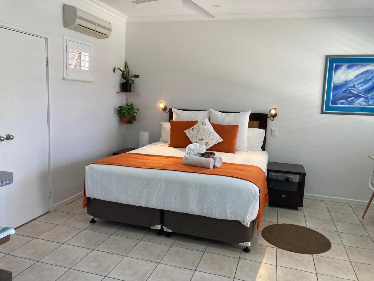 Queen Room with Spa Bath
