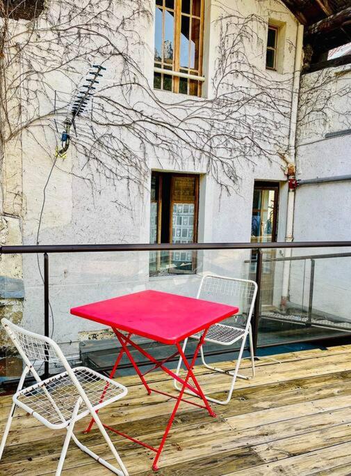 L'Aquarium, parking gratuit, garage moto et vélo - B&B