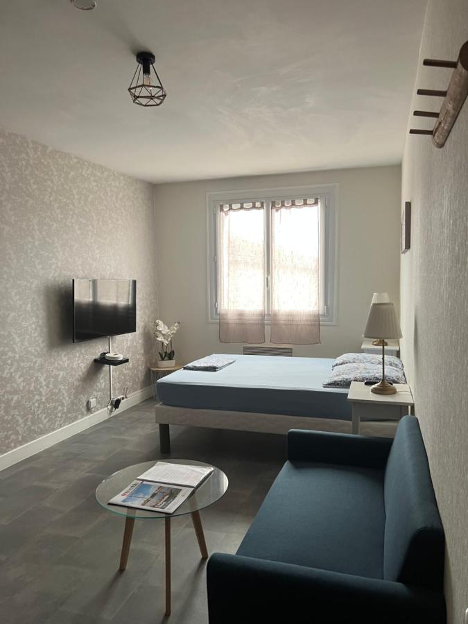 Joli studio avec parking privé, bien situé - B&B