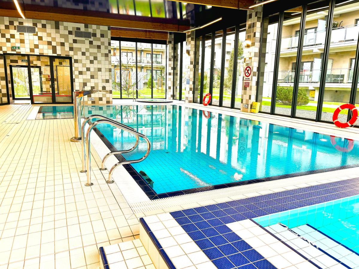 Apartament Pięć Mórz z basenem - Ferienwohnung Ziegenberg