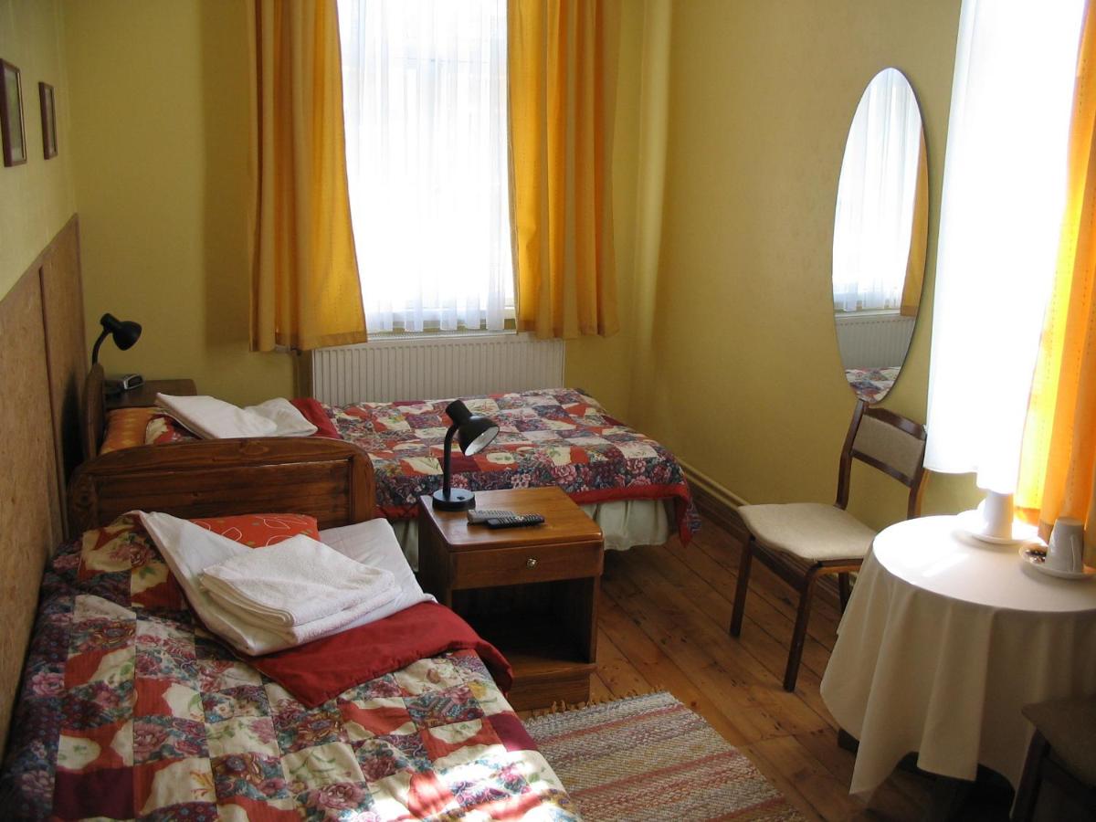 Twin Room with Shared Bathroom