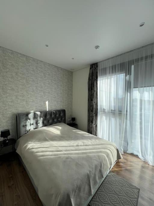 Kaunorama apartamentai prie Žalgirio arenos - Chambres d’hôtes Kaunas