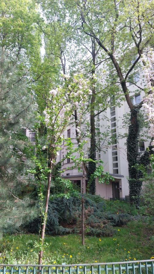 Downtown Elegant & Sunny Apartment Near Metro Central Station - B&B Warsaw