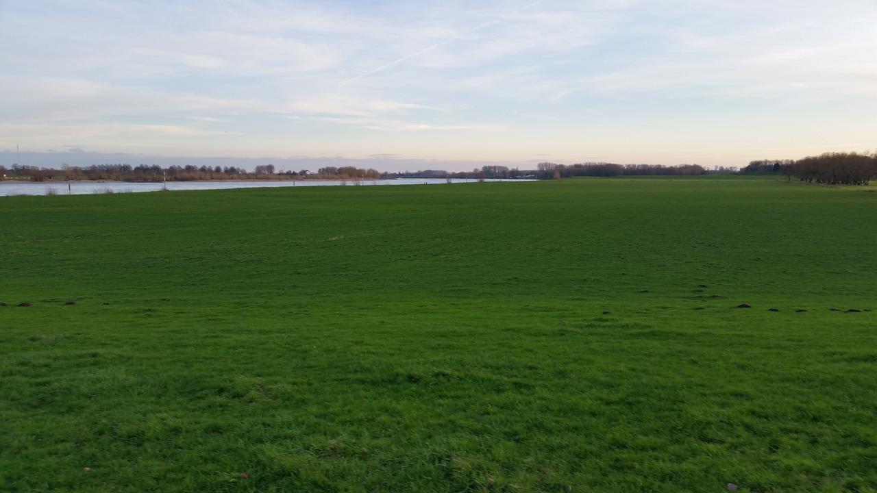 Apartment with Lake View