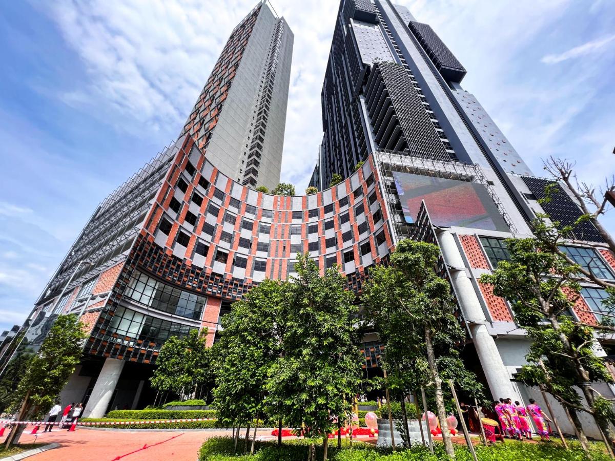 Millerz Square Kuala Lumpur - Sky Pool & Gym - Free Parking, Wifi - B&B