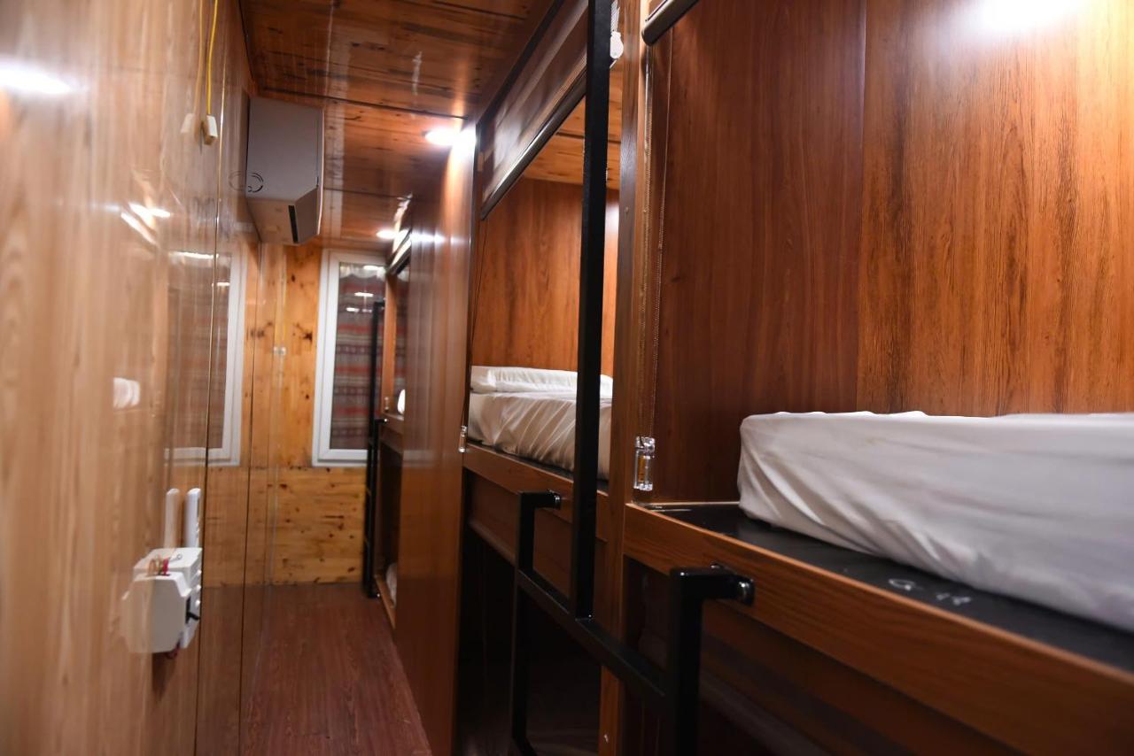 Mixed Dormitory Room