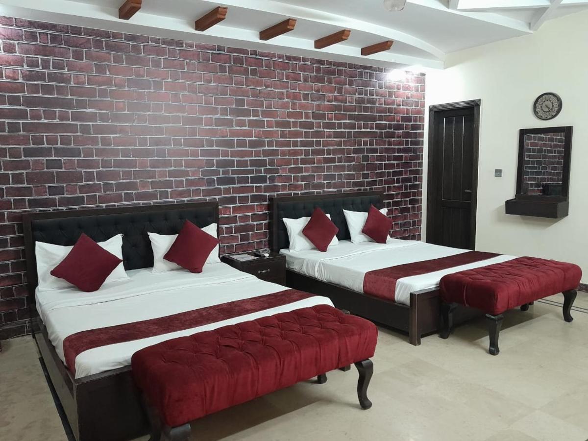 Deluxe Quadruple Room