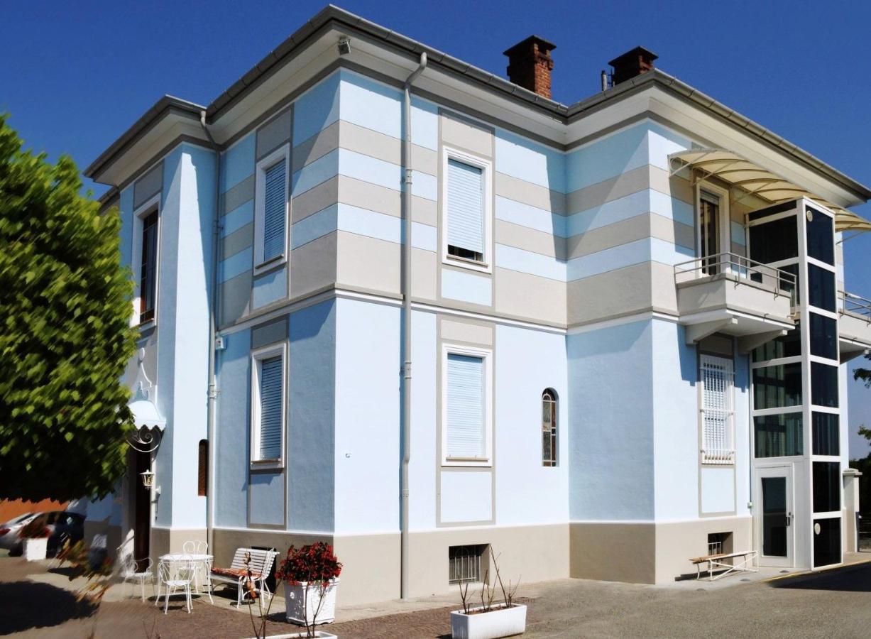 Villa Ceirano - Bed and Breakfast