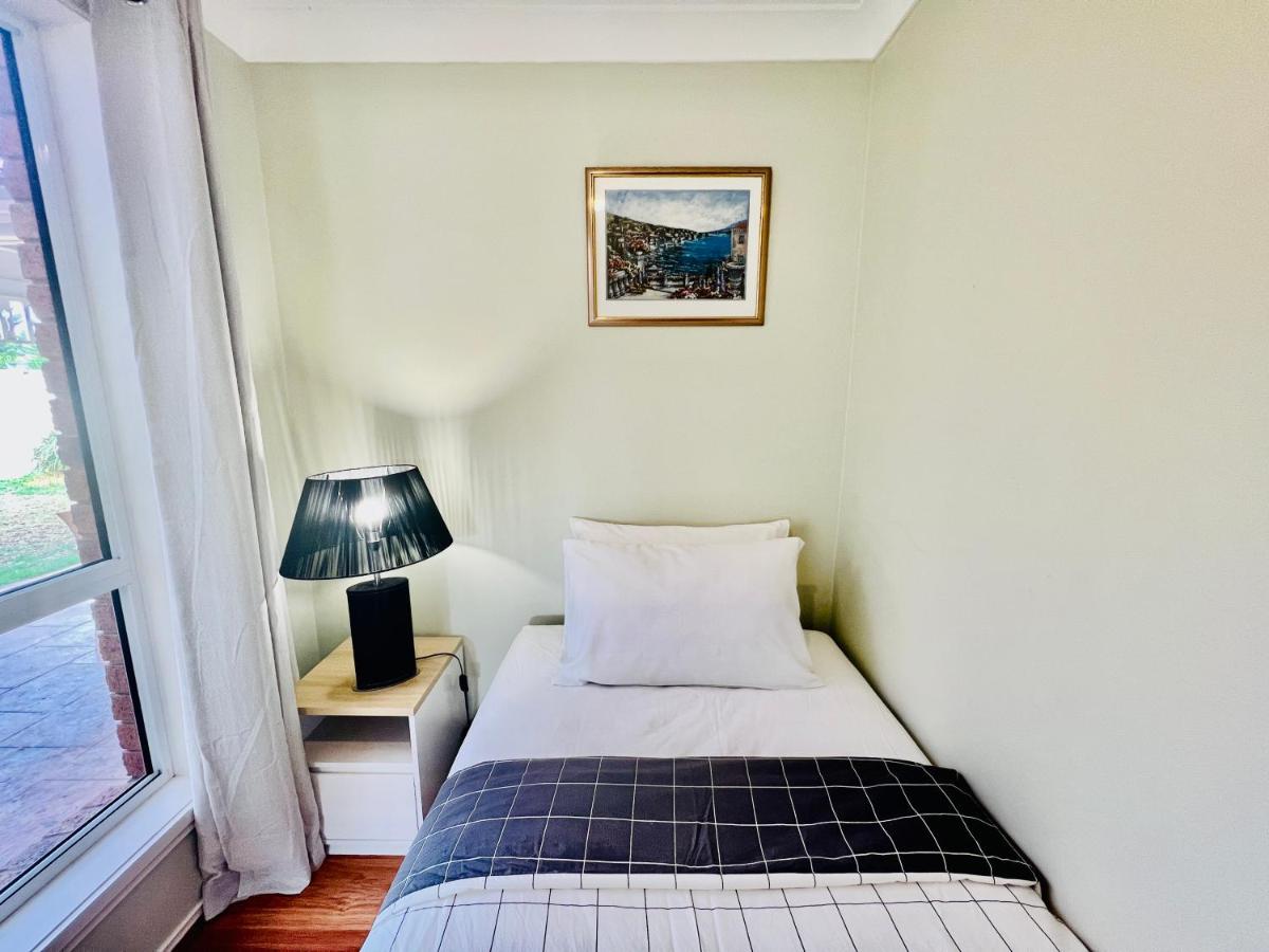 Chambre Simple avec Salle de Bains Commune
