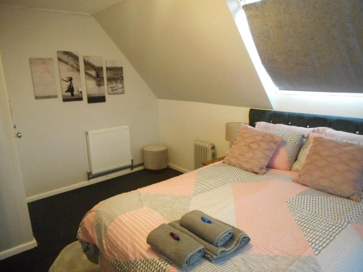 Double Room with Private External Bathroom