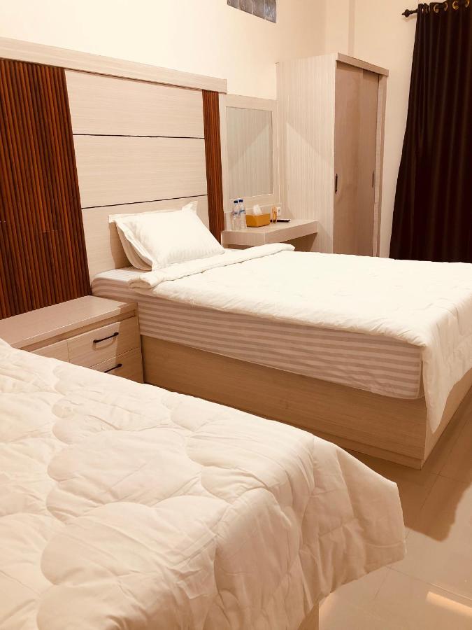 Twin Room with Private Bathroom