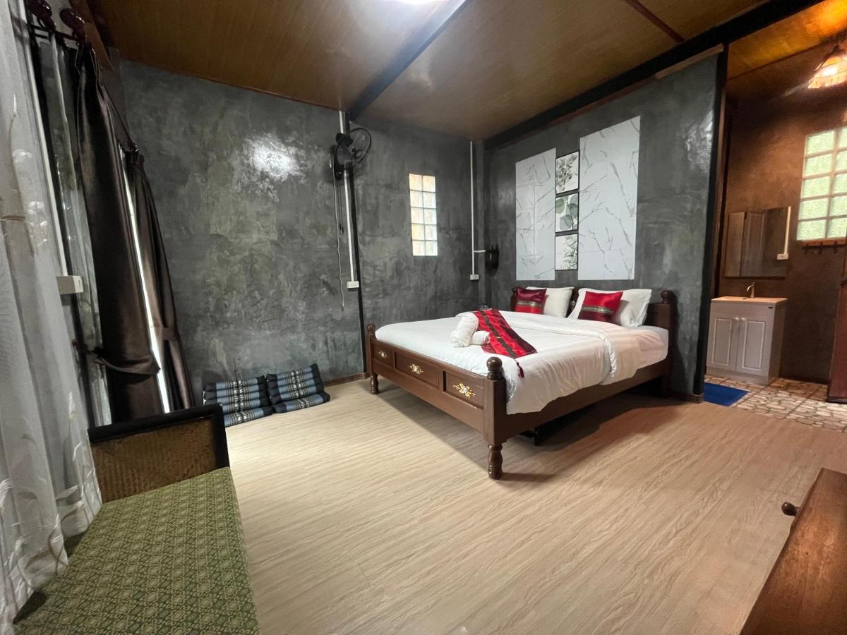 Doppelzimmer mit Balkon