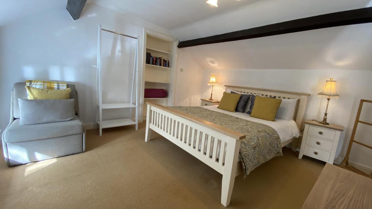 One-Bedroom Cottage