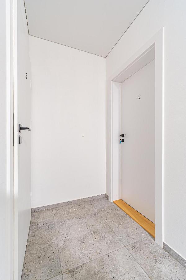 Uptown studio Nr 3 with parking & AC - Ferienwohnung Kaunas
