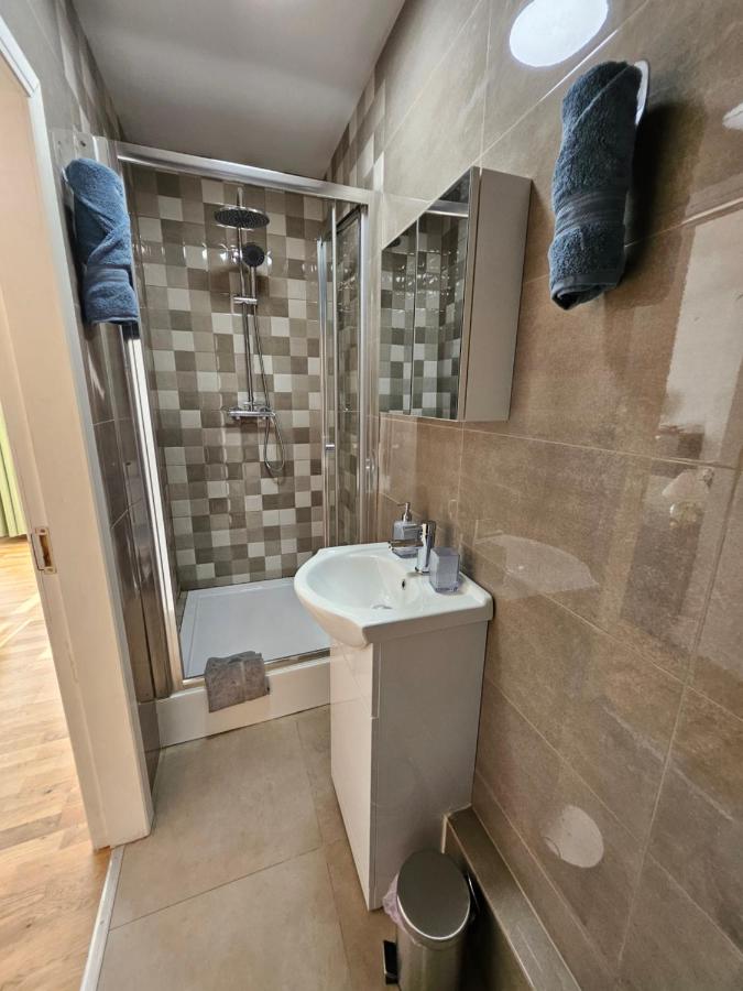 Central Chambers Suites - Suite 4 - B&B Leek