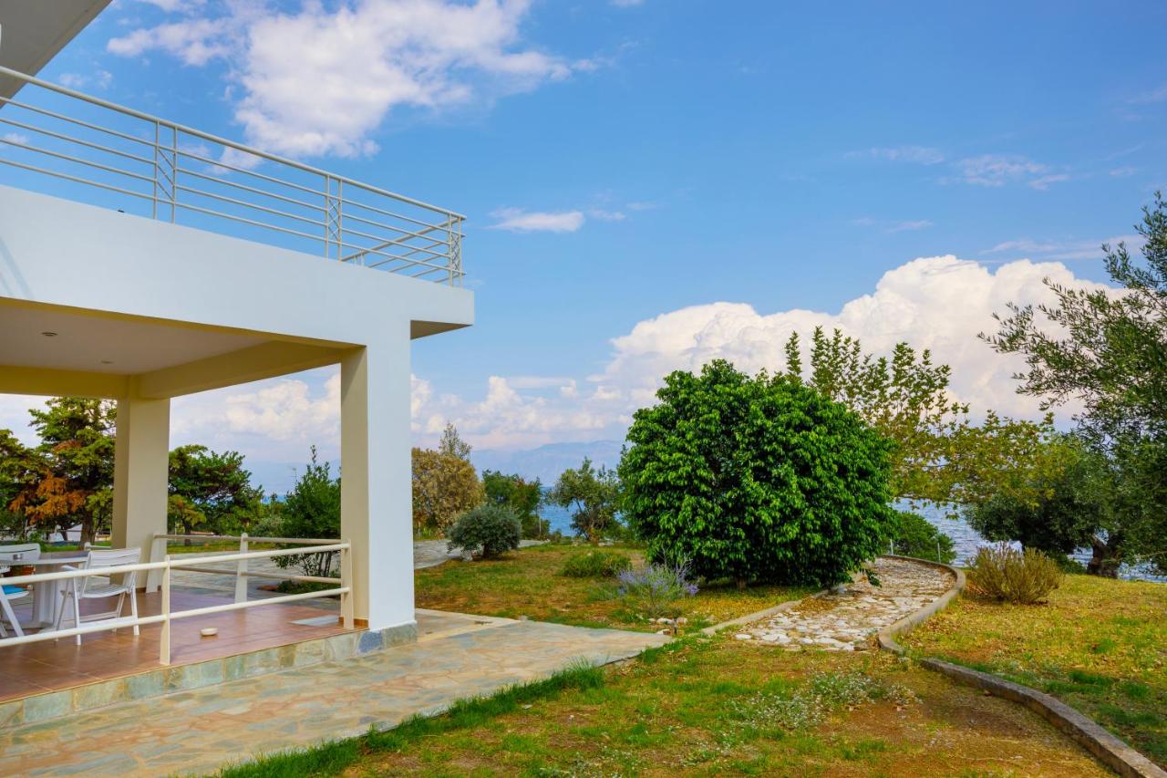 Elpida's Sea View Apartment - Bed and Breakfast Petalídi