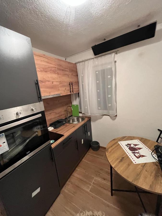 Apartmani Ponijeri - Bed and Breakfast