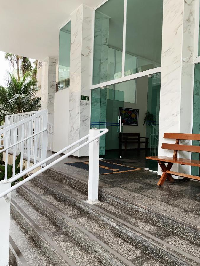 Apê Moderno a 100m da Praia - Último Andar com Vista para a Natureza - B&B Guarujá