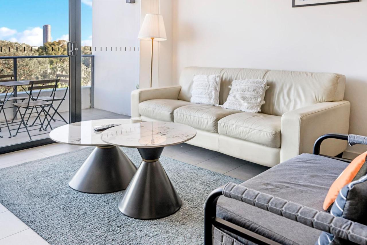 Homebush 3 Bedroom Apt close to Olympic Park - B&B