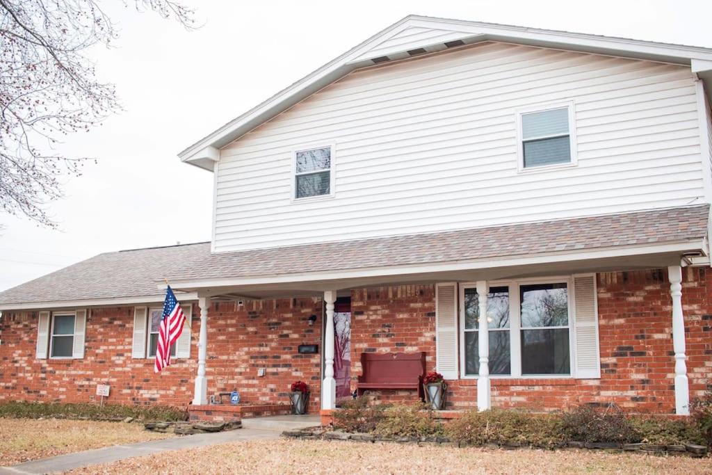 Ranch Style Home 4 Min 2 PW Merc - B&B Pawhuska