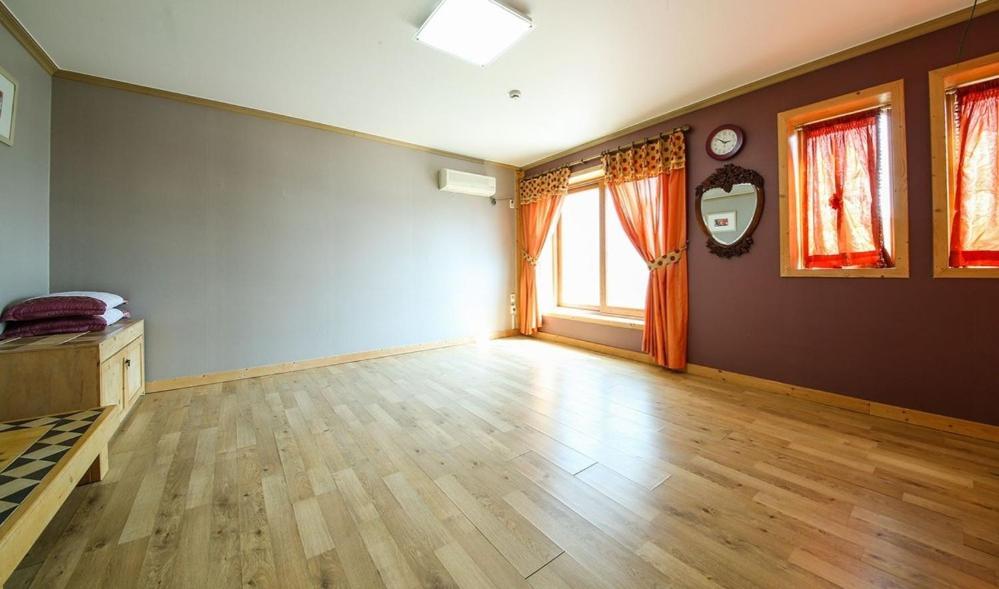 Quadruple Room 4