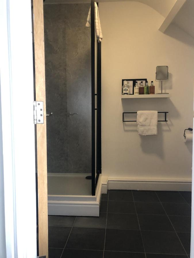 Twin Room with Private Bathroom