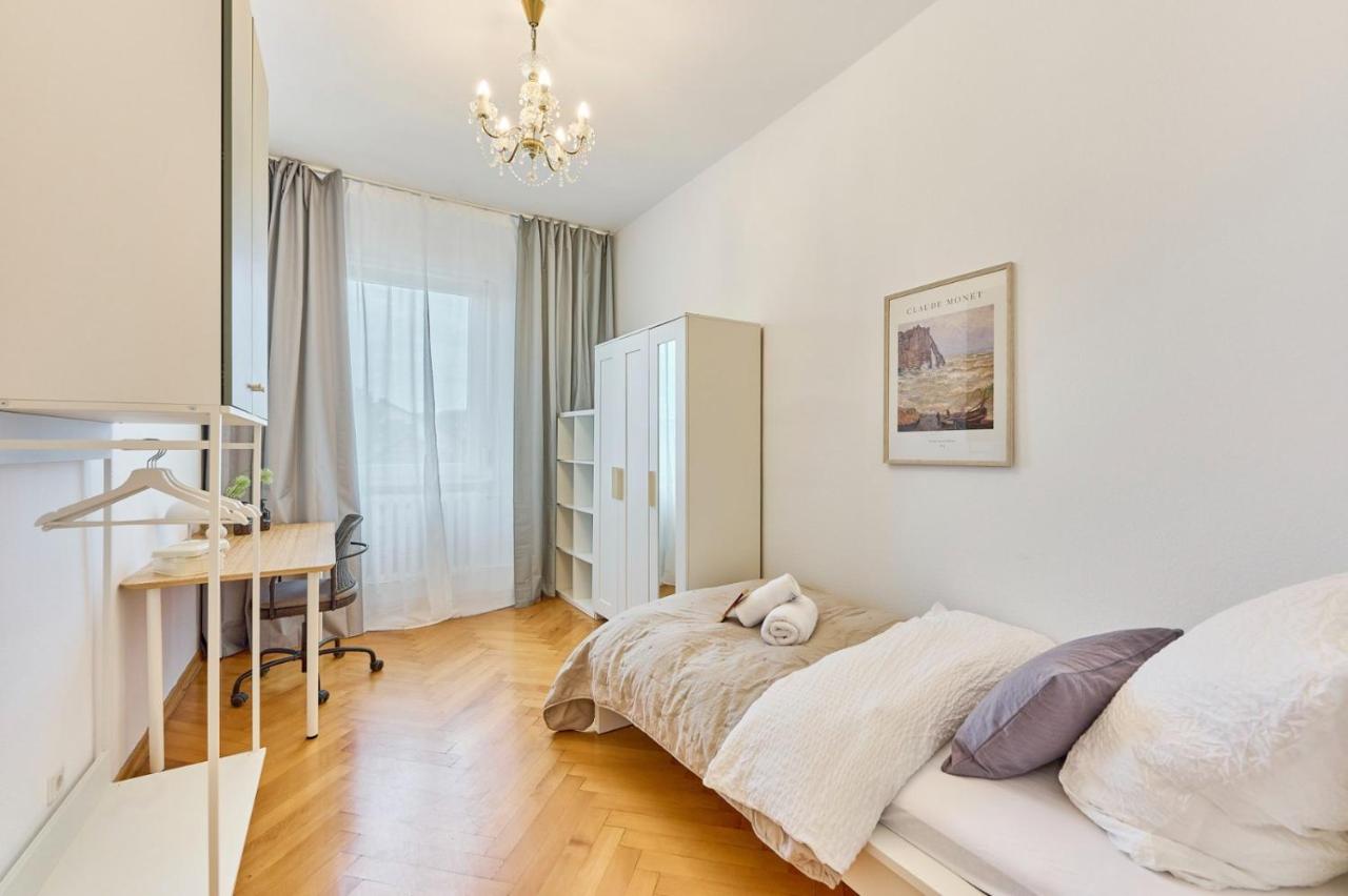 Standard Single Room with Shared Bathroom