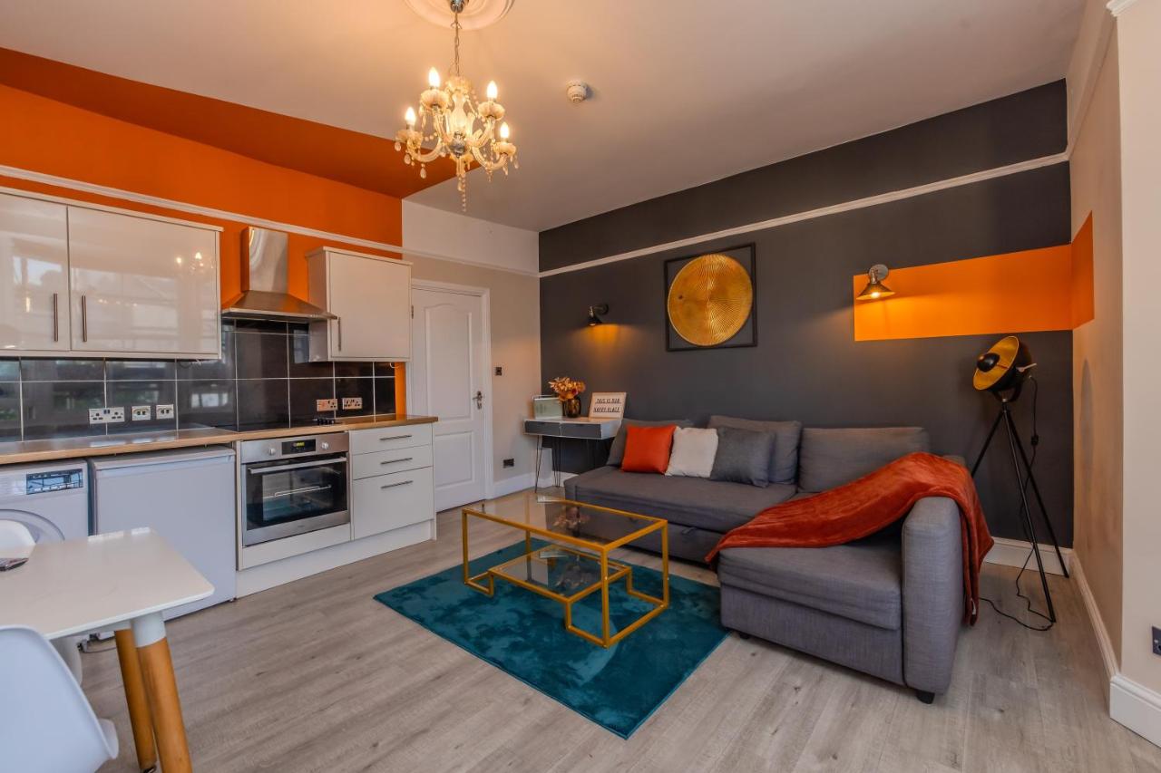 2 Bedroom Flat Next to Brighton Beach Sleep 6 - Chambres d’hôtes The City of Brighton and Hove