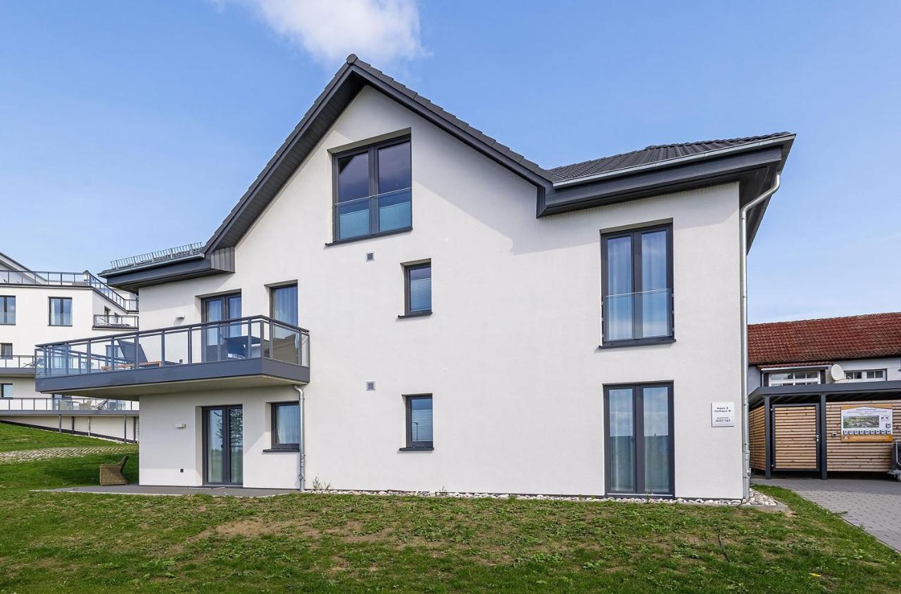 Ferienwohnung Meersinn in Wustrow-Komfort, Meerblick und Wellness in Strandnähe - B&B