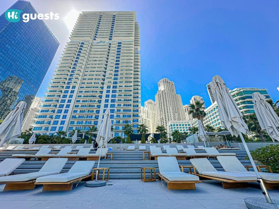 HiGuests - Beachside Oasis Stylish 2BR Apartment in La Vie - B&B