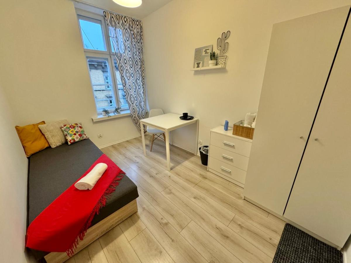 Pokoje przy centrum - Bed and Breakfast Katowice