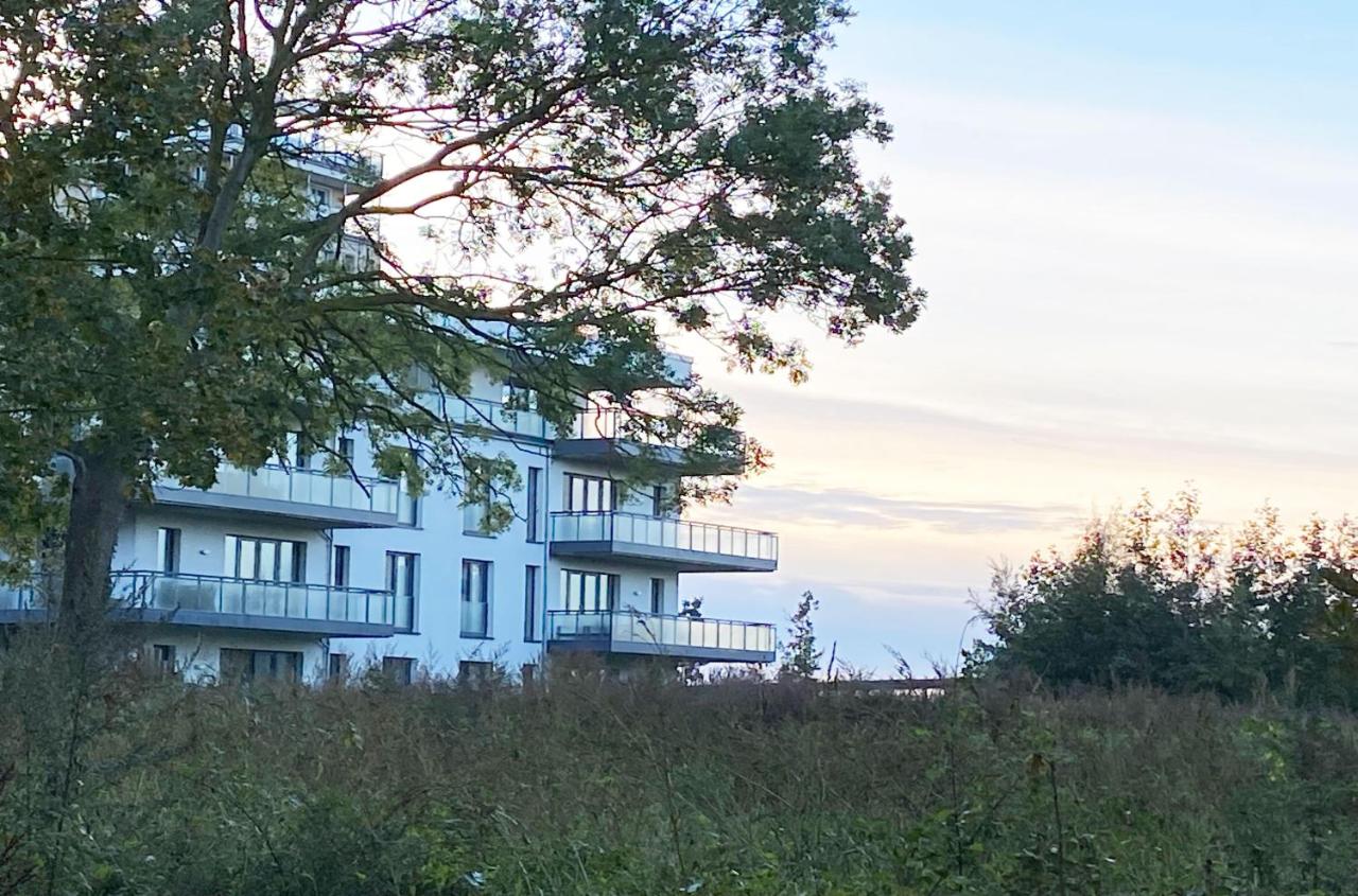 Strandlounge - 5 Sterne-Wohnung mit XXL-Balkon, Wellness & Boddenblick - Chambres d'hôtes Ostseebad Wustrow