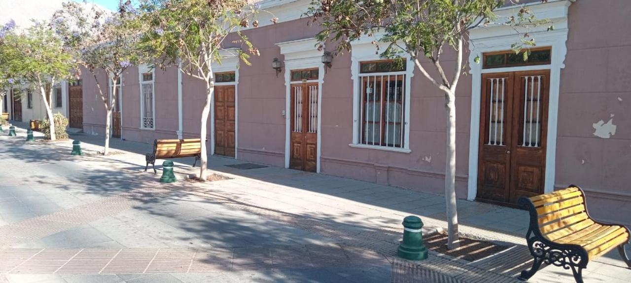 Bayti Hostal - Bed and Breakfast