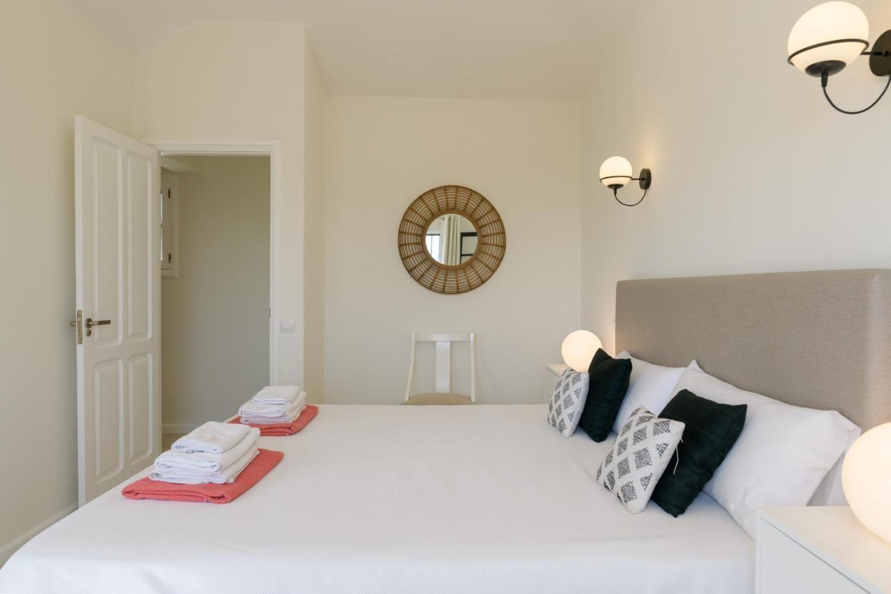 Casa Maresia, Playa Bastian Sea Views - Communal Swimming Pool - Chambres d’hôtes Costa Teguise