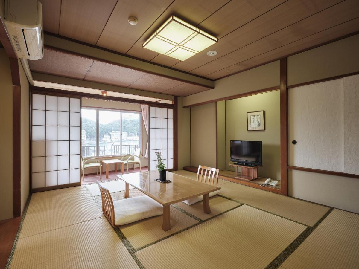 Japanese-style Room with 10 Tatami (Road Side) - Non-Smoking        