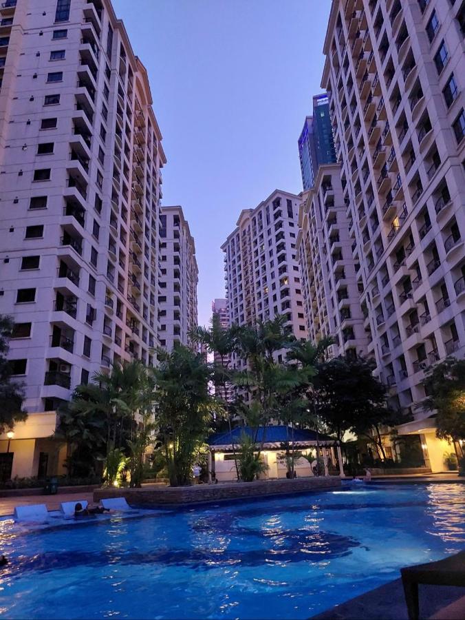 1BR Condotel - Forbes Town Road near St Lukes BGC Taguig - Chambres d’hôtes