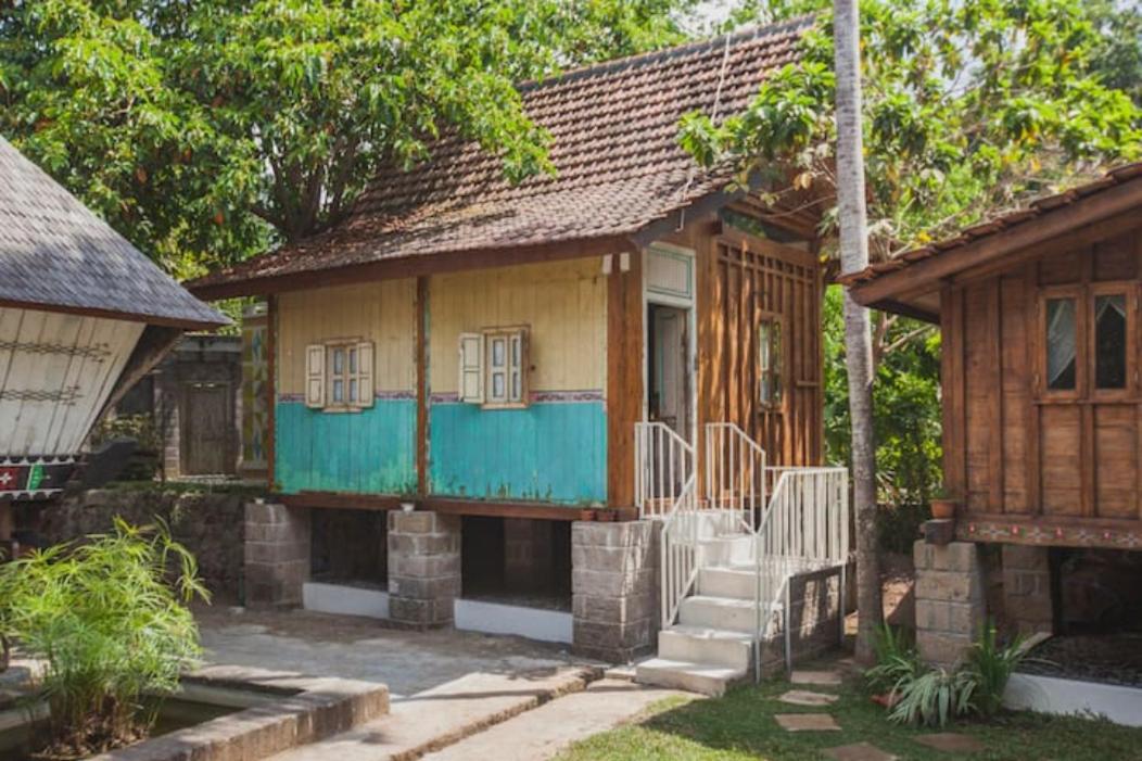 Deluxe Studio