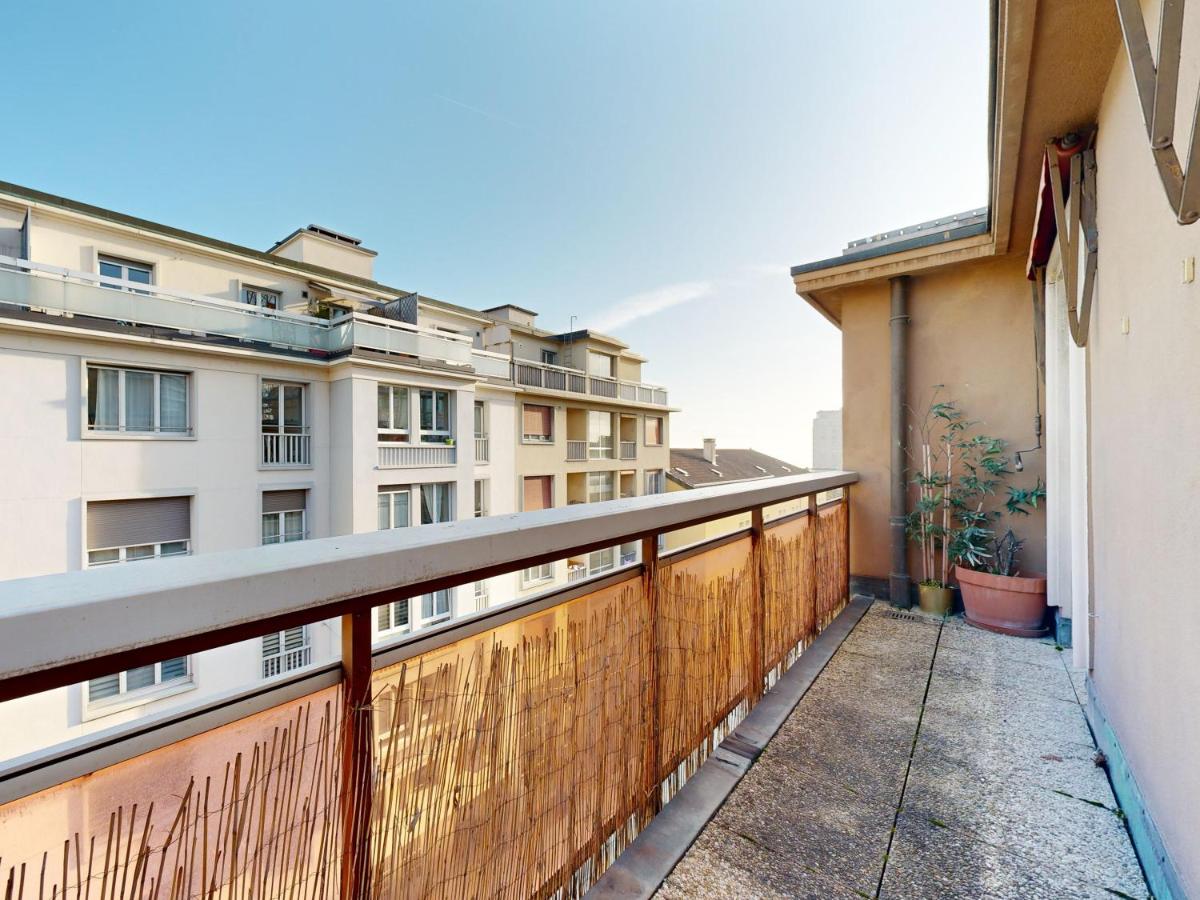 Bright flat in the heart of Lausanne - B&B
