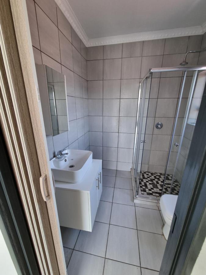 Deluxe Double or Twin Room with Mountain View