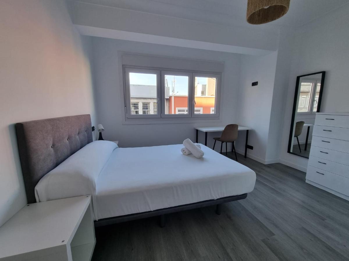 VibesCoruña- Aldao 13 - B&B