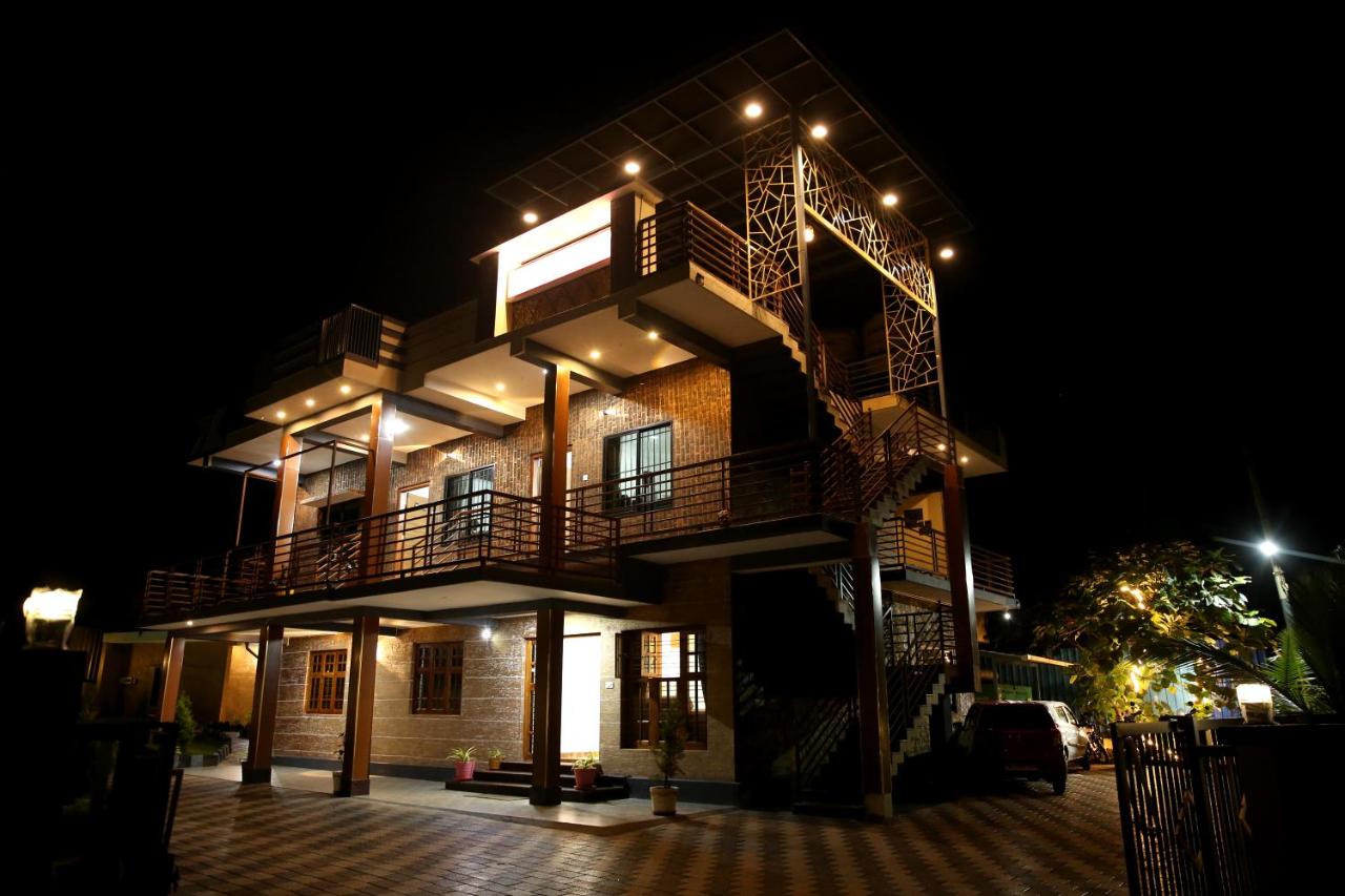 Blue Bell Luxury Homestay Coorg Guest House - B&B Madikeri