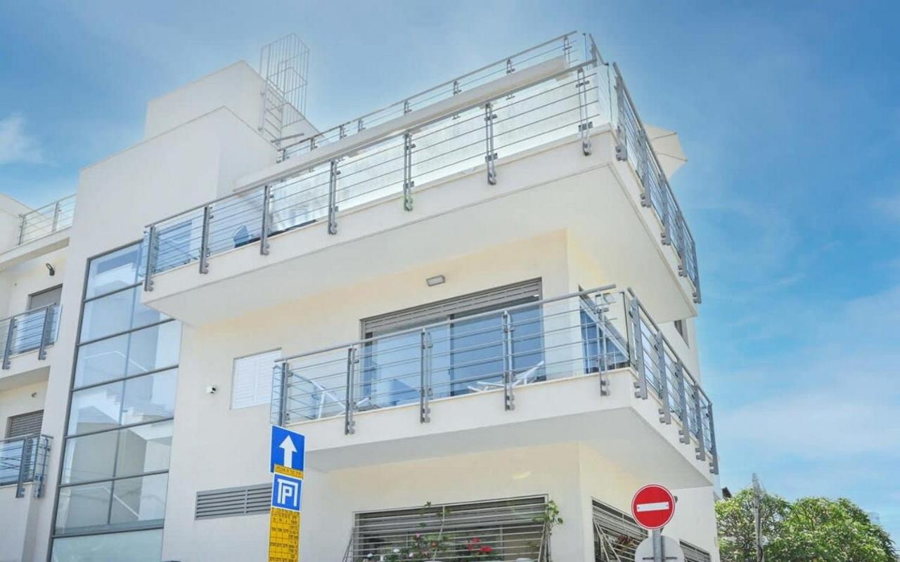 Luxury Beachfront Penthouse at Haari By HolyGuest - B&B