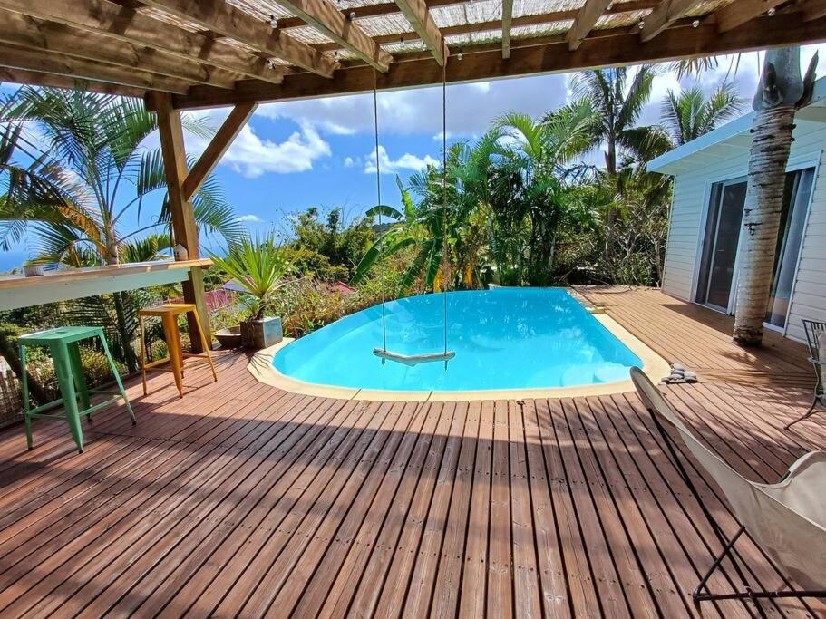 Grande villa dans l'ouest - belle vue mer - piscine - jacuzzi - 4 chambres - jardin - B&B
